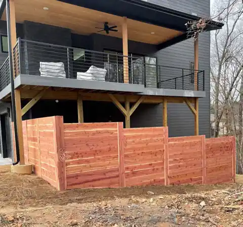 Horizontal cedar screen under a deck in Bella Vista, Arkansas